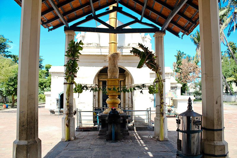 File:Mulanathaswami Temple,Bahour 02.jpg