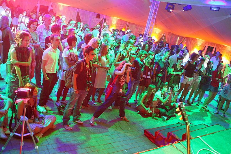 File:Od fest party.jpg