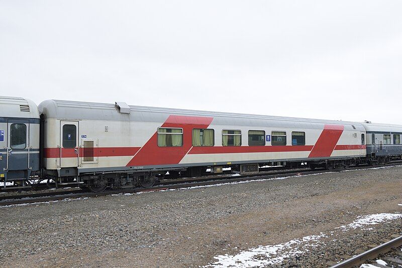 File:Rk restaurant car.jpg