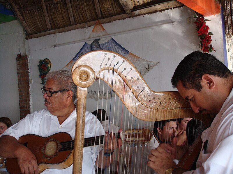 File:Son jarocho 2.jpg