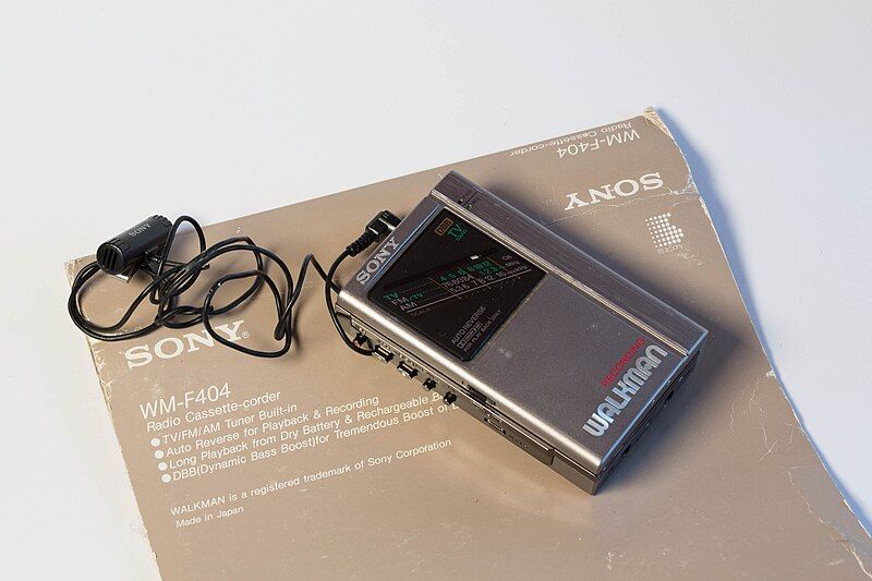 File:Sony Walkman WM-F404.jpg