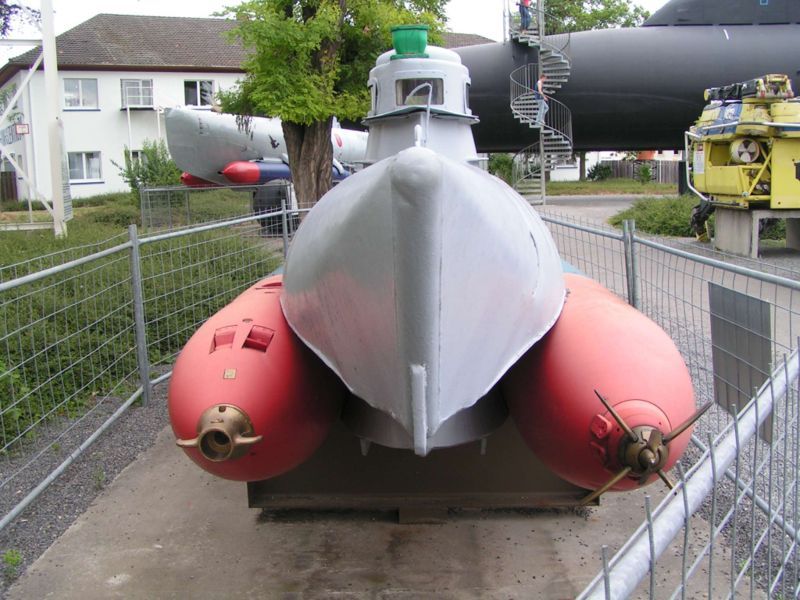 File:Submarine biber 02.jpg