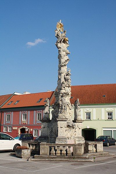 File:Traiskirchen 7288.jpg