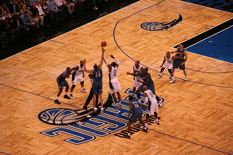 File:AmwayCenterFirstTipoff.JPG