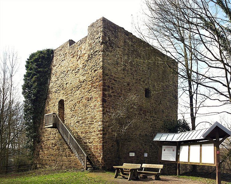 File:Burg Limberg1.jpg