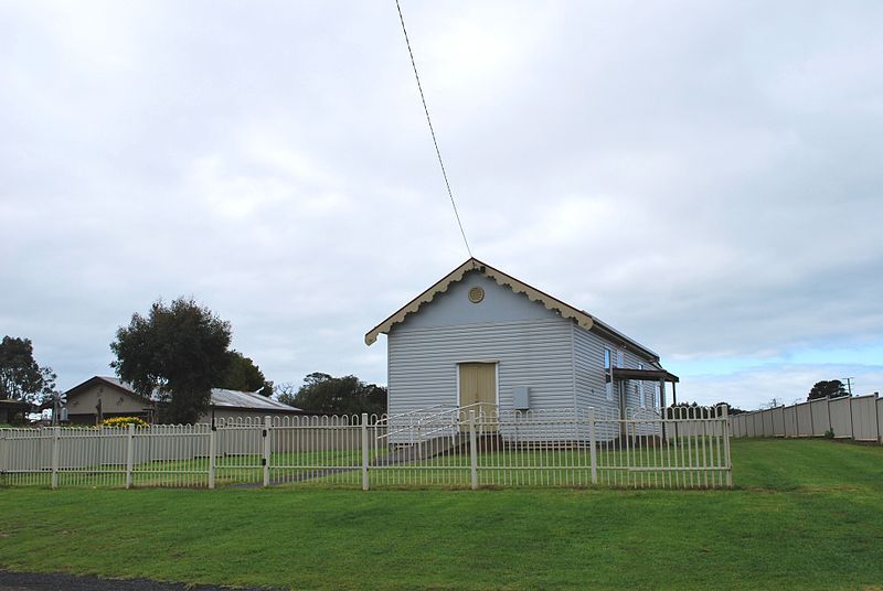 File:Cudgee Public Hall.JPG