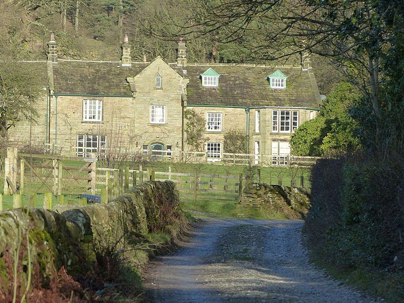 File:Grindslow House, Edale.jpg