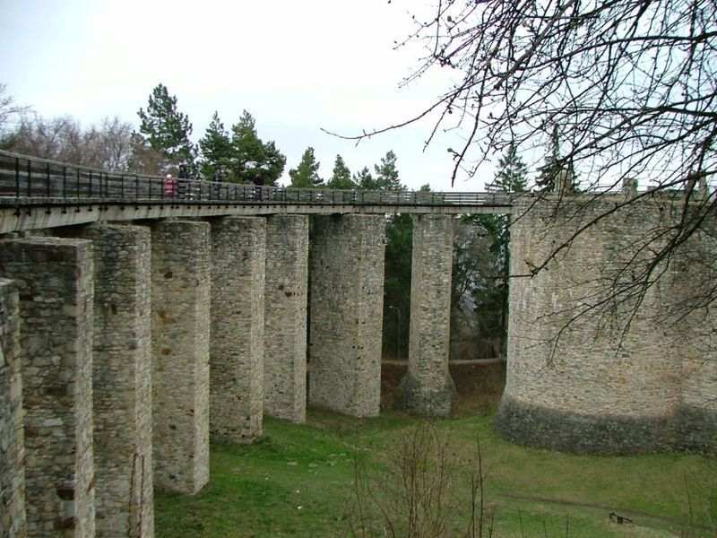 File:Neamt Citadel 06.jpg