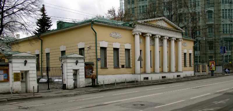 File:Prechistenka tolstoy museum.jpg