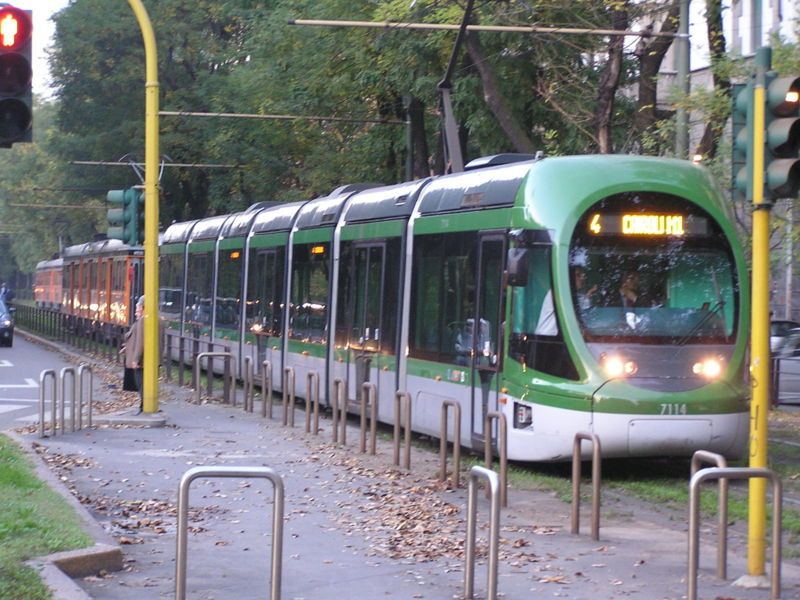 File:Sirio7100-Milano.jpg