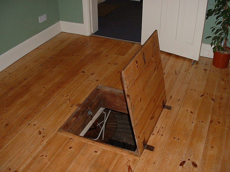 File:Trapdoor.jpg