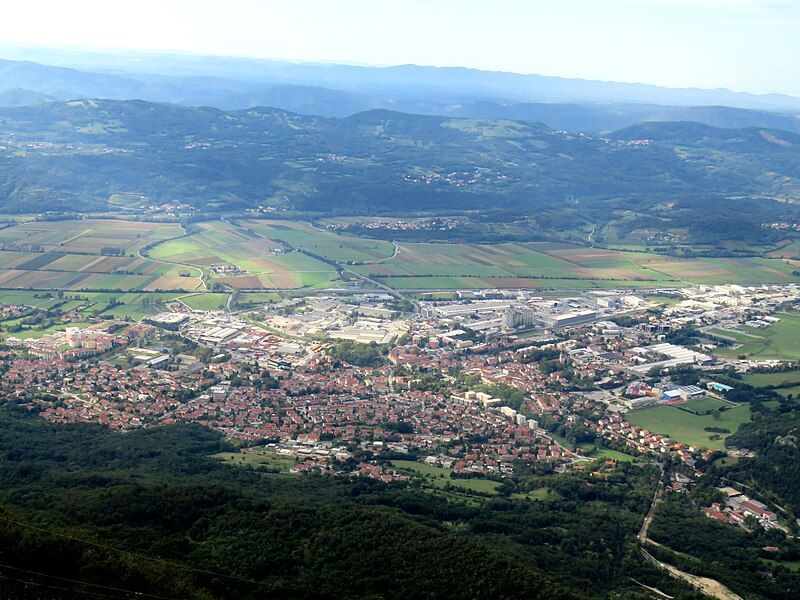 File:Ajdovščina Slovenia 2.jpg