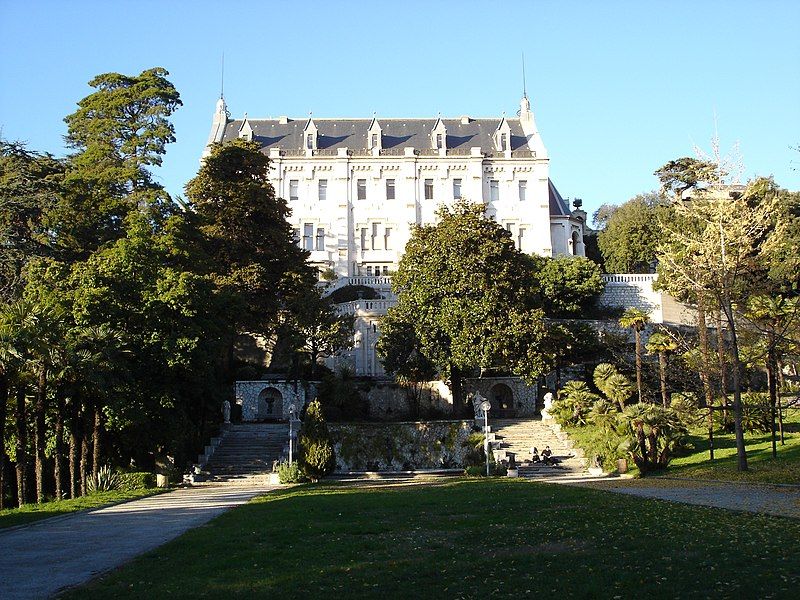 File:Campus de Nice.jpg