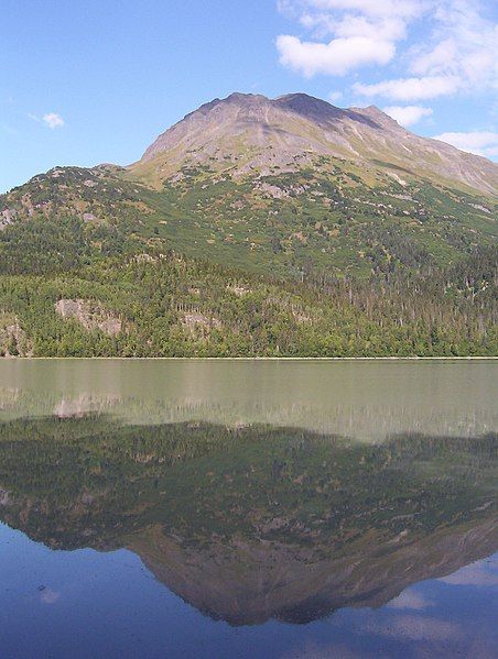 File:Chugachreflection.JPG