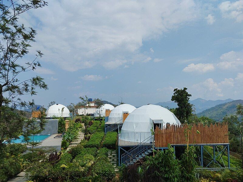 File:Glamping in Vagamon.jpg