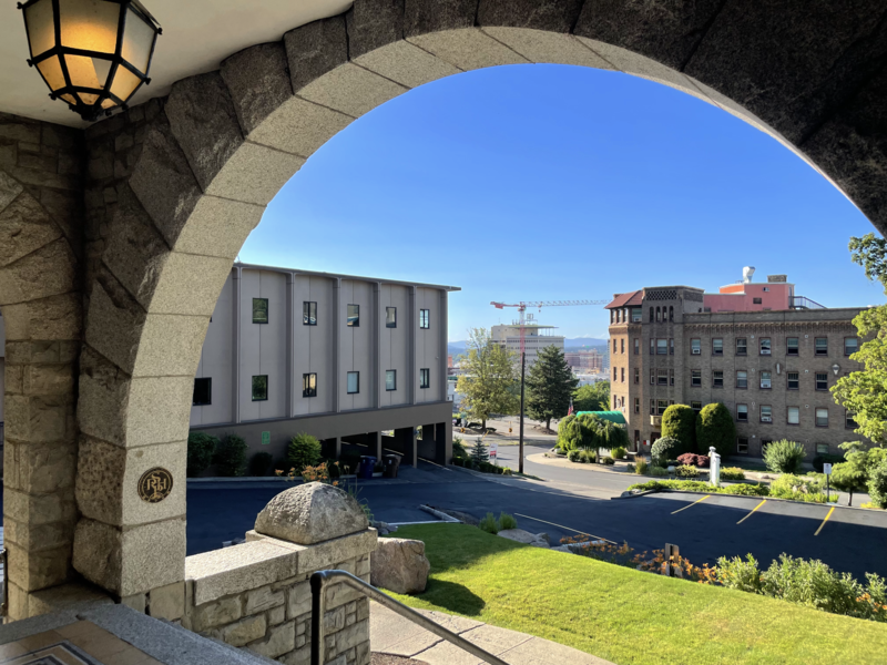 File:Glover Mansion Patio.png