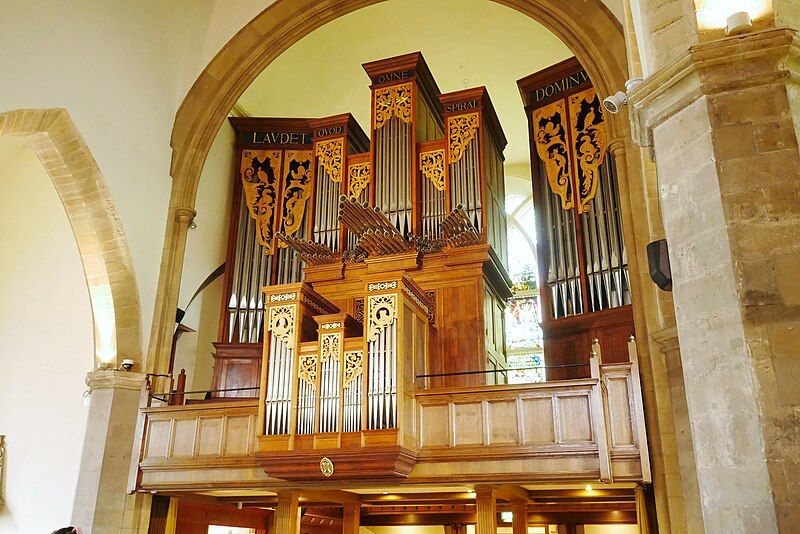 File:Greyfriars Church pipes.jpg