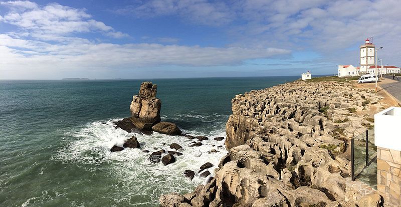 File:Peniche (25697402592).jpg