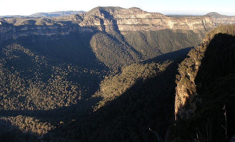 File:Perryslookdownbluemountains.jpg