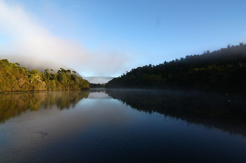 File:Pieman River.jpg