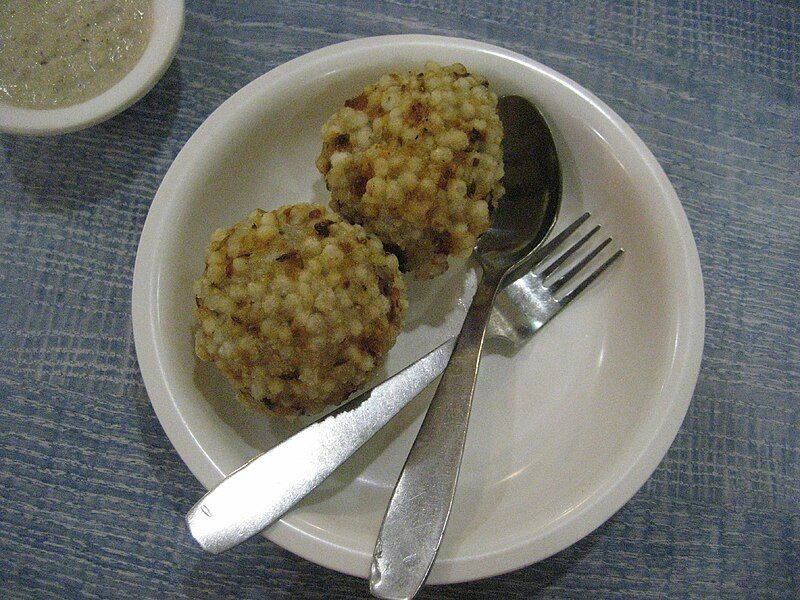 File:Sabudana Wada.jpg