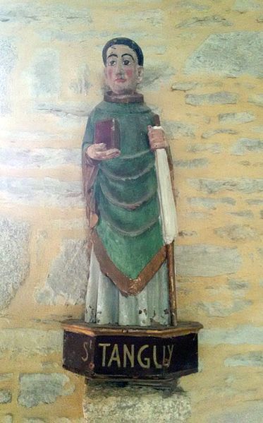 File:Saint Tanguy statue.jpg