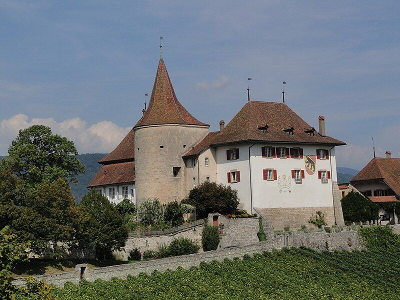 File:Schloss Erlach.jpg