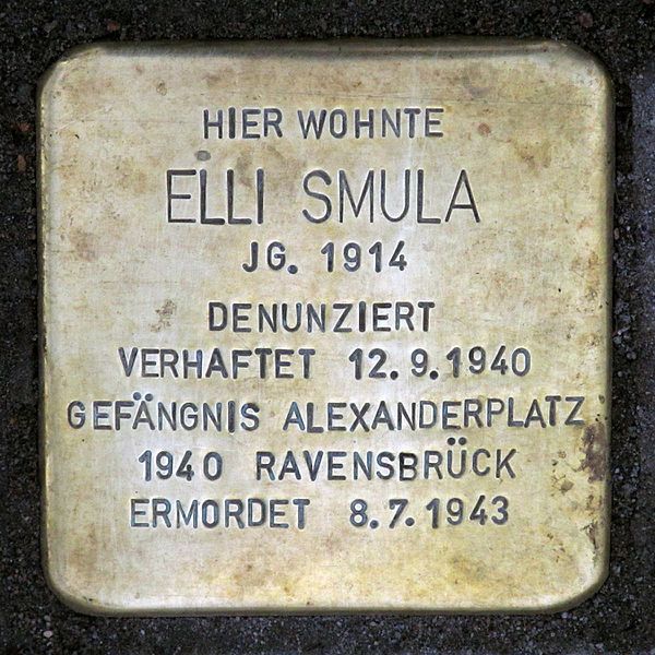 File:Stolperstein.Mitte.Singerstraße 1.Elli Smula.5836.jpg