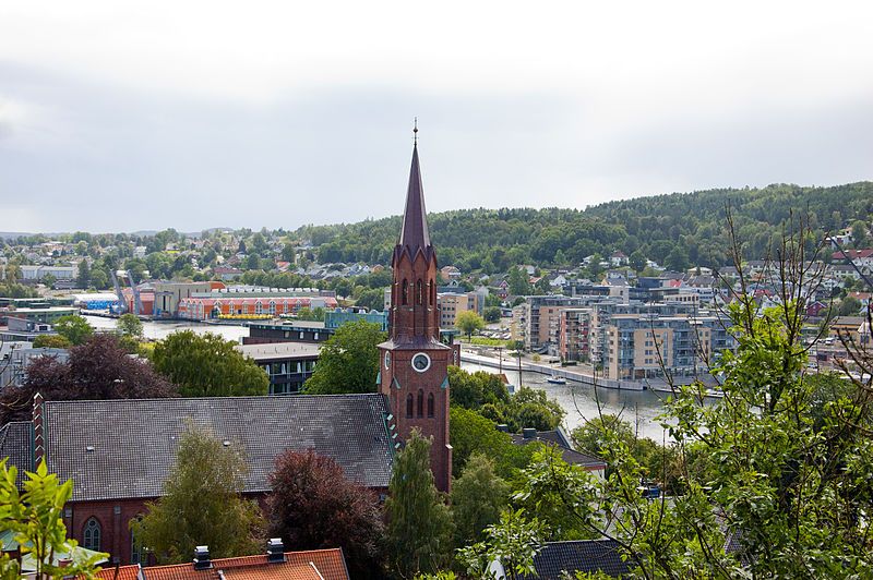 File:Tønsberg domkirke 2.jpg