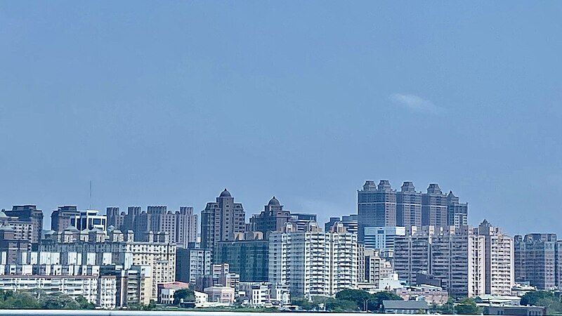 File:Taoyuan Skyline 20210327.jpg