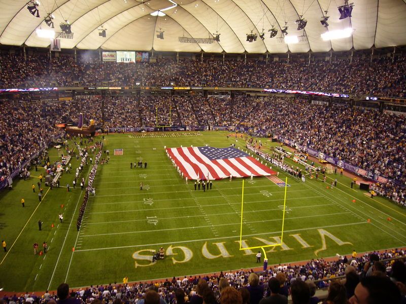 File:09.09.07 vikings opener.JPG