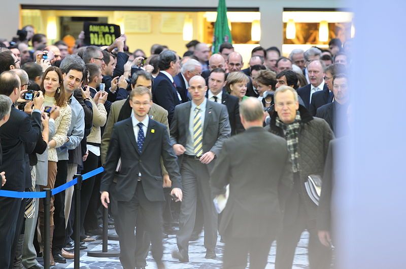 File:12-03-06-cebit-eroeffnung-angela-merkel-03.jpg