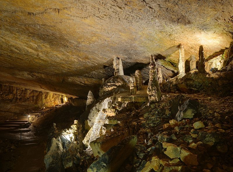 File:2011-08-30 16-08-41-grottes-Réclère.jpg