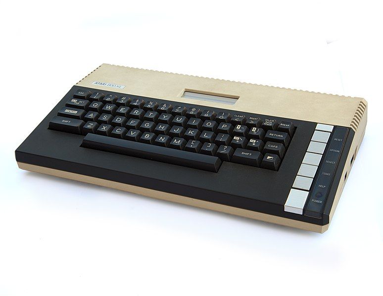 File:Atari 800XL wb.jpg