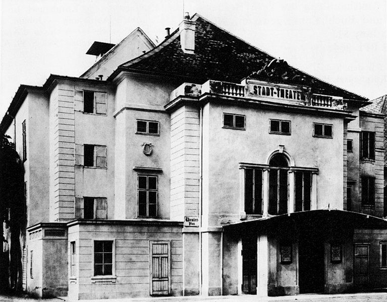 File:Baden-bei-Wien,-Stadttheater (um 1900).jpg