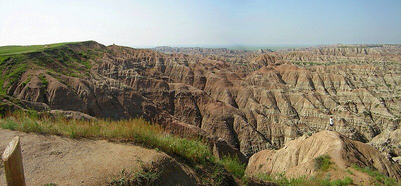 File:Badlands panorama1.jpg