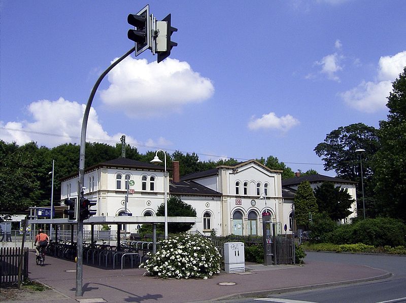 File:BahnhofHaste.jpg