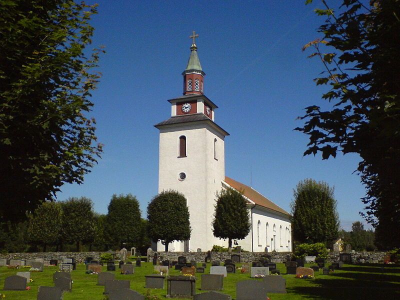 File:Bolmen, Bolmsö, Kyrka.JPG