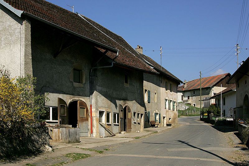 File:Bretonnieres-Strasse.jpg