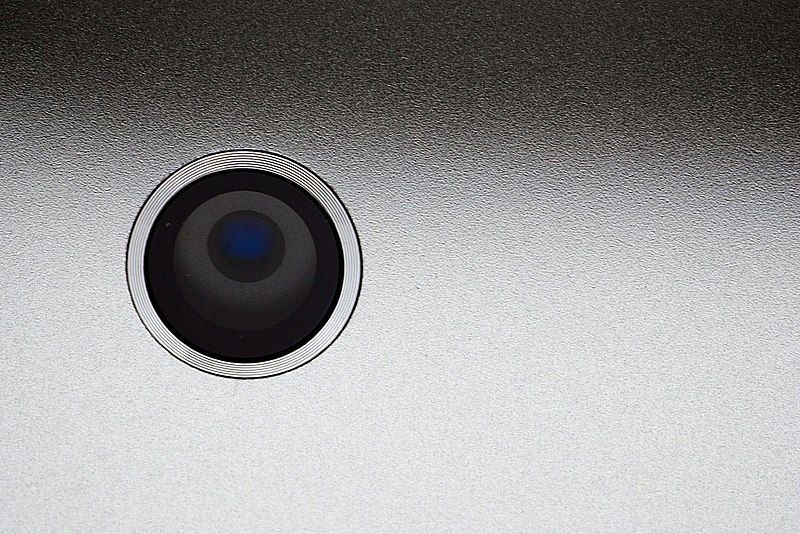 File:IPad 3 camera.jpg