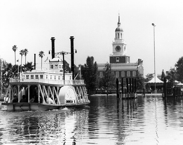 File:Knott's Lagoon.jpg