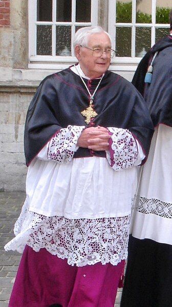 File:Mgr.Alfred Vanneste.JPG