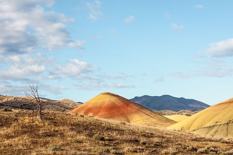 File:Painted Hills 2009.08.13.11.08.56.jpg