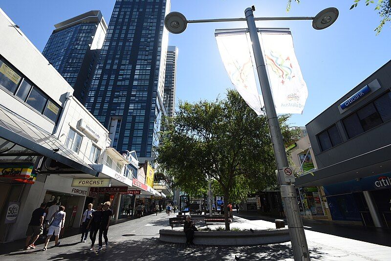 File:(1)Chatswood pedestrian mall-1.jpg