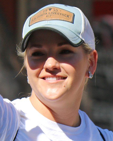 File:Danielle Neuschwanger (cropped).JPG