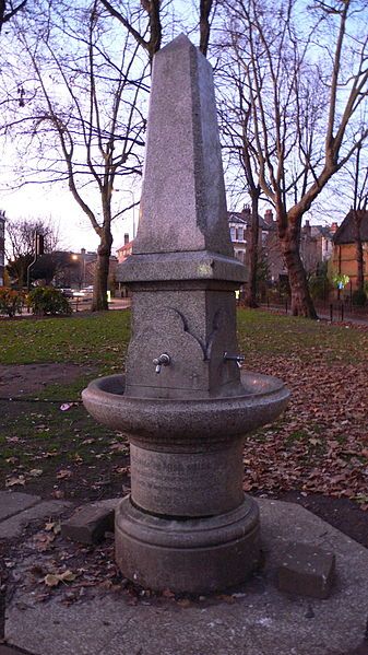 File:Fountain West Hampstead.jpg