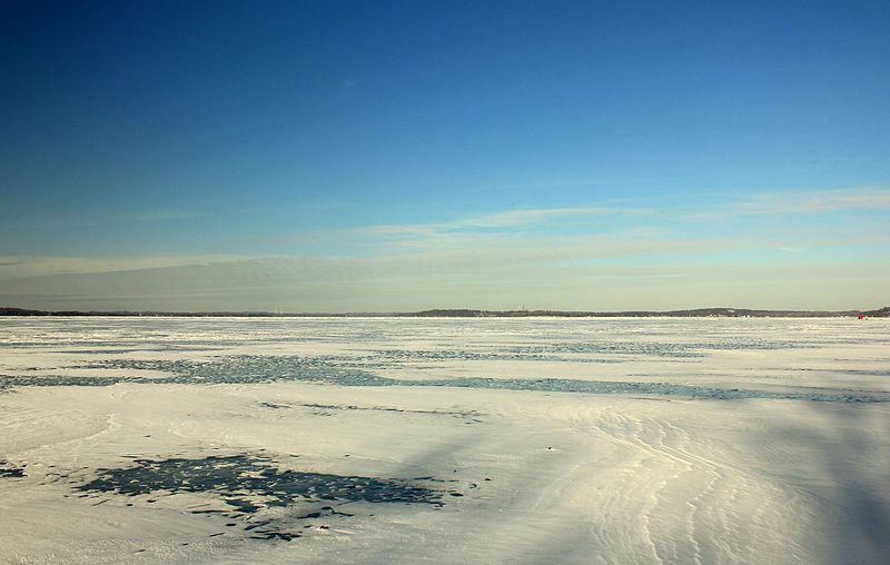 File:Gfp-wisconsin-madison-icy-lake-mendota.jpg