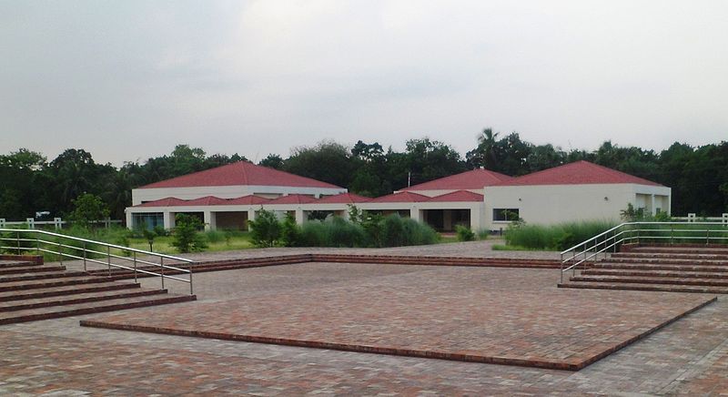 File:Jasimuddin Museum Faridpur.jpg