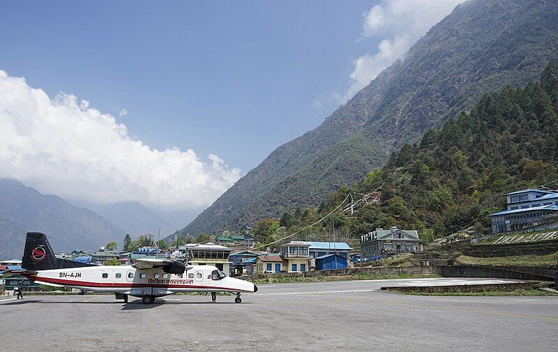 File:Lukla Aiport.jpg