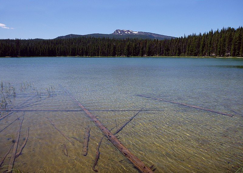 File:Maidu Lake (Oregon).jpg